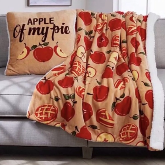 2Pc Set Apple of my Eye Warm & Cozy Plush Sherpa to Throw Blanket & Pillow NWT - Picture 6 of 11